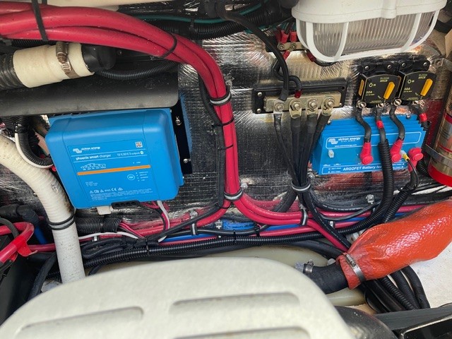 Regal 2565 Window Express